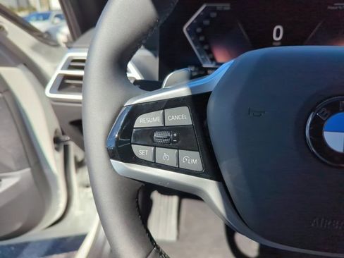 Used 2025 BMW 330i xDrive Sedan w/ Convenience Package image 14