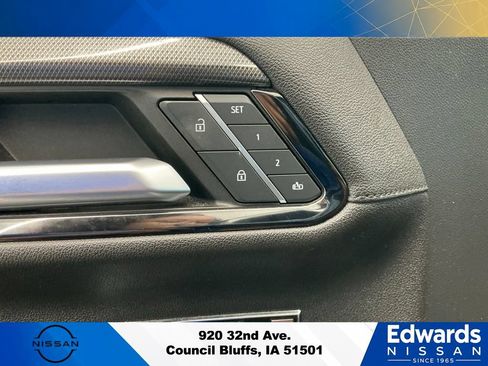 Used 2023 GMC Sierra 1500 AT4 w/ AT4 Preferred Package AWD/4WD image 22