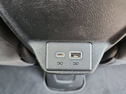 Used 2023 Chevrolet Bolt EUV LT w/ Comfort Package FWD image 35