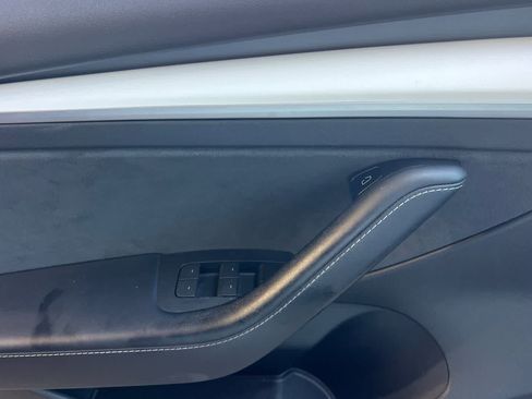 Used 2021 Tesla Model 3 Standard Range Plus RWD image 15