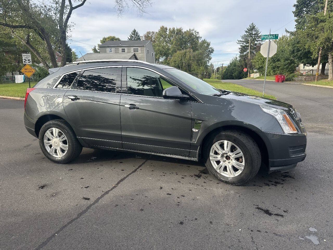 Used 2012 Cadillac SRX Luxury FWD image 5