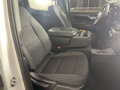 Used 2023 GMC Sierra 1500 Elevation image 28