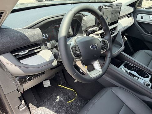 New 2026 Ford Explorer Active w/ Active Comfort Package RWD image 23
