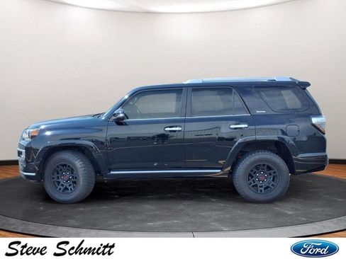 Used 2022 Toyota 4Runner Limited AWD/4WD image 2