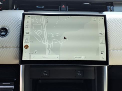 New 2026 Land Rover Discovery Sport Landmark image 12