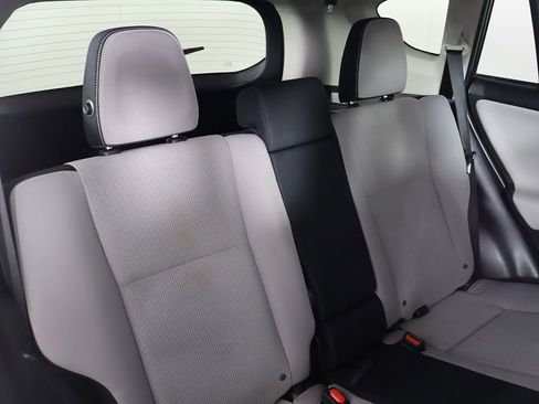 Used 2017 Toyota RAV4 XLE FWD image 32