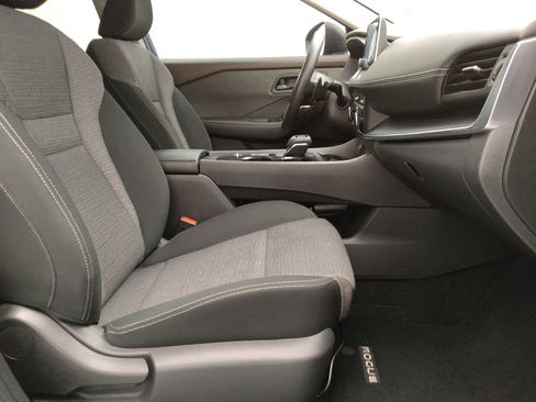 Used 2021 Nissan Rogue S image 21