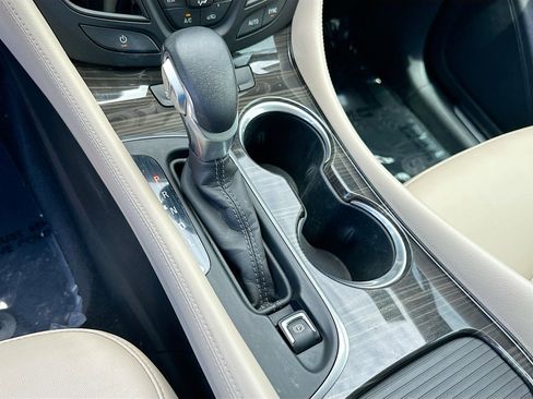 Used 2020 Buick Envision Essence w/ Experience Buick Package FWD image 18