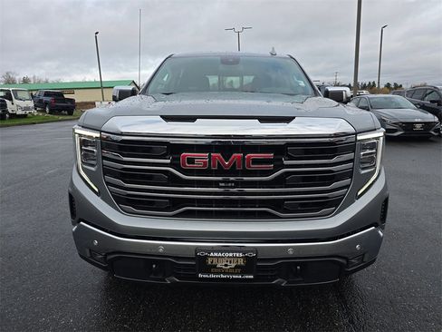 Used 2024 GMC Sierra 1500 SLT w/ SLT Premium Plus Package image 9