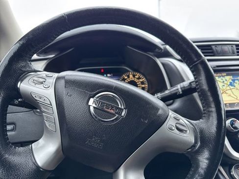 Used 2018 Nissan Murano AWD image 10