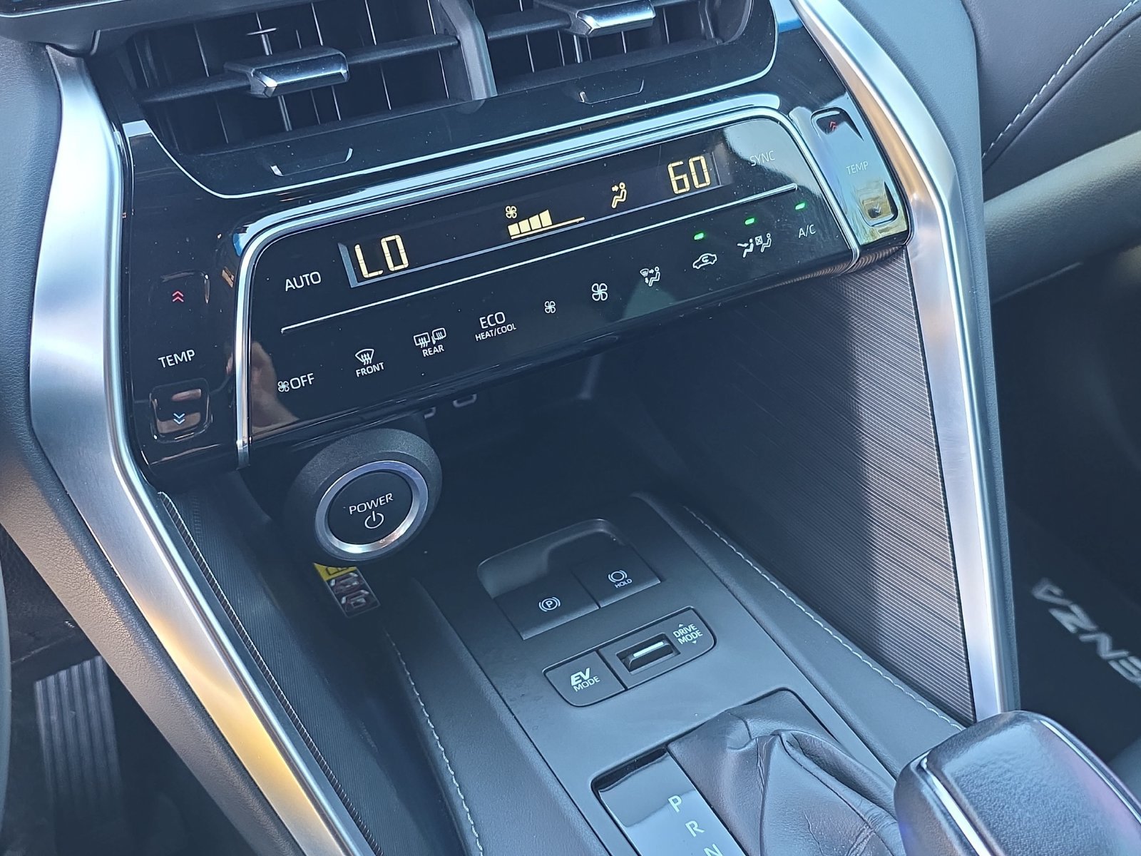 Used 2023 Toyota Venza XLE AWD/4WD image 21