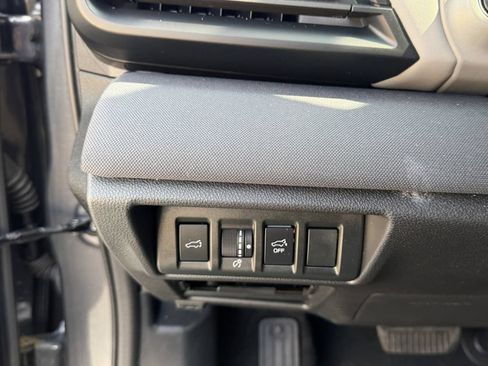 Used 2023 Subaru Outback Premium AWD/4WD image 23