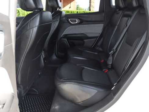 Used 2024 Jeep Compass Latitude w/ Convenience Group image 45