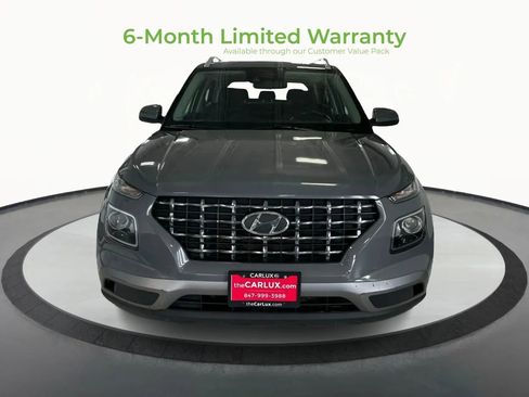 Used 2021 Hyundai Venue SEL image 2