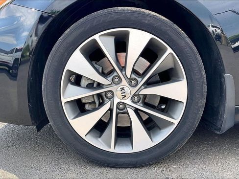 Used 2018 Kia Optima S w/ Pano Sport Package image 2