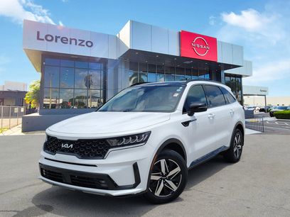 Used 2022 Kia Sorento EX w/ Panoramic Sunroof Package