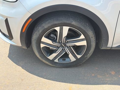 Used 2023 Kia Sorento SX Prestige AWD/4WD image 11