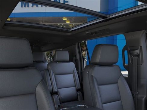 New 2026 Chevrolet Suburban Z71 w/ Comfort Package image 24