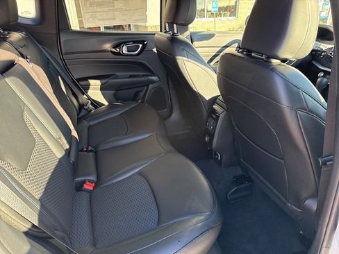New 2026 Jeep Compass Latitude image 11