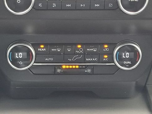 Certified 2019 Ford Expedition XLT w/ Equipment Group 201A RWD image 29