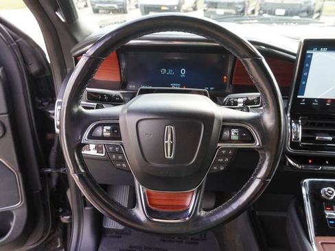 Used 2023 Lincoln Navigator Reserve AWD/4WD image 29