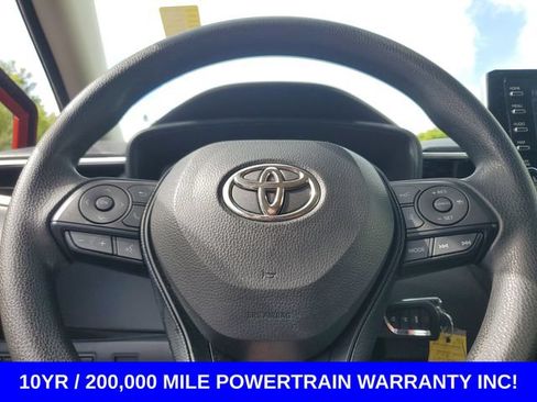 Used 2021 Toyota Corolla LE FWD image 14