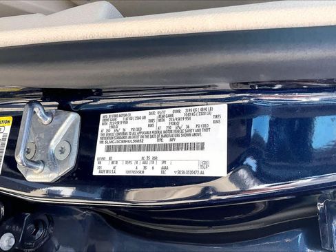 Used 2017 Lincoln MKC Reserve FWD image 36