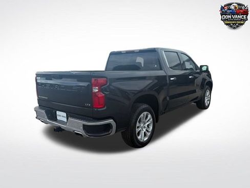 Used 2023 Chevrolet Silverado 1500 LTZ AWD/4WD image 5