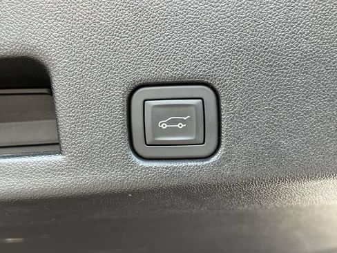 Used 2026 Buick Enclave Sport Touring w/ Power Package AWD/4WD image 13