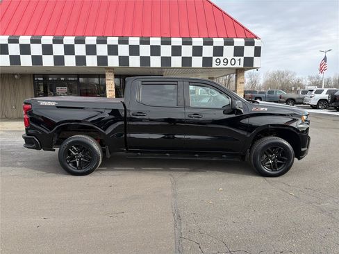 Used 2021 Chevrolet Silverado 1500 LT Trail Boss w/ Convenience Package II AWD/4WD image 8