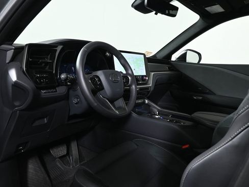 Used 2026 Lexus TX 350 AWD w/ Technology Package image 4