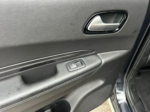 Used 2024 Dodge Durango SXT image 41