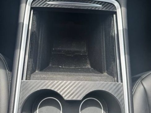 Used 2022 Tesla Model Y Performance AWD/4WD image 24