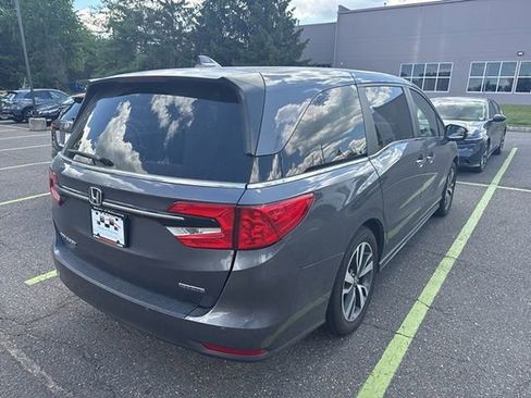 Used 2023 Honda Odyssey Touring image 4