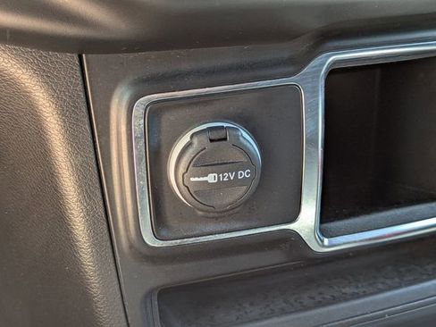 Used 2022 Jeep Wrangler Sport AWD/4WD image 21