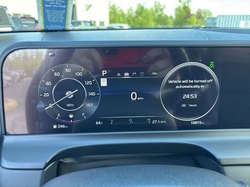 Certified 2024 Kia Seltos SX w/ SX Sunroof Package AWD/4WD image 27