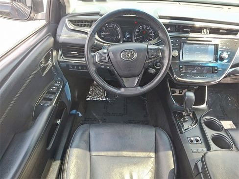 Used 2018 Toyota Avalon XLE Premium w/ All Weather Liner Package image 13