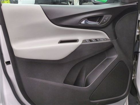 Certified 2022 Chevrolet Equinox LS w/ LS Convenience Package image 22