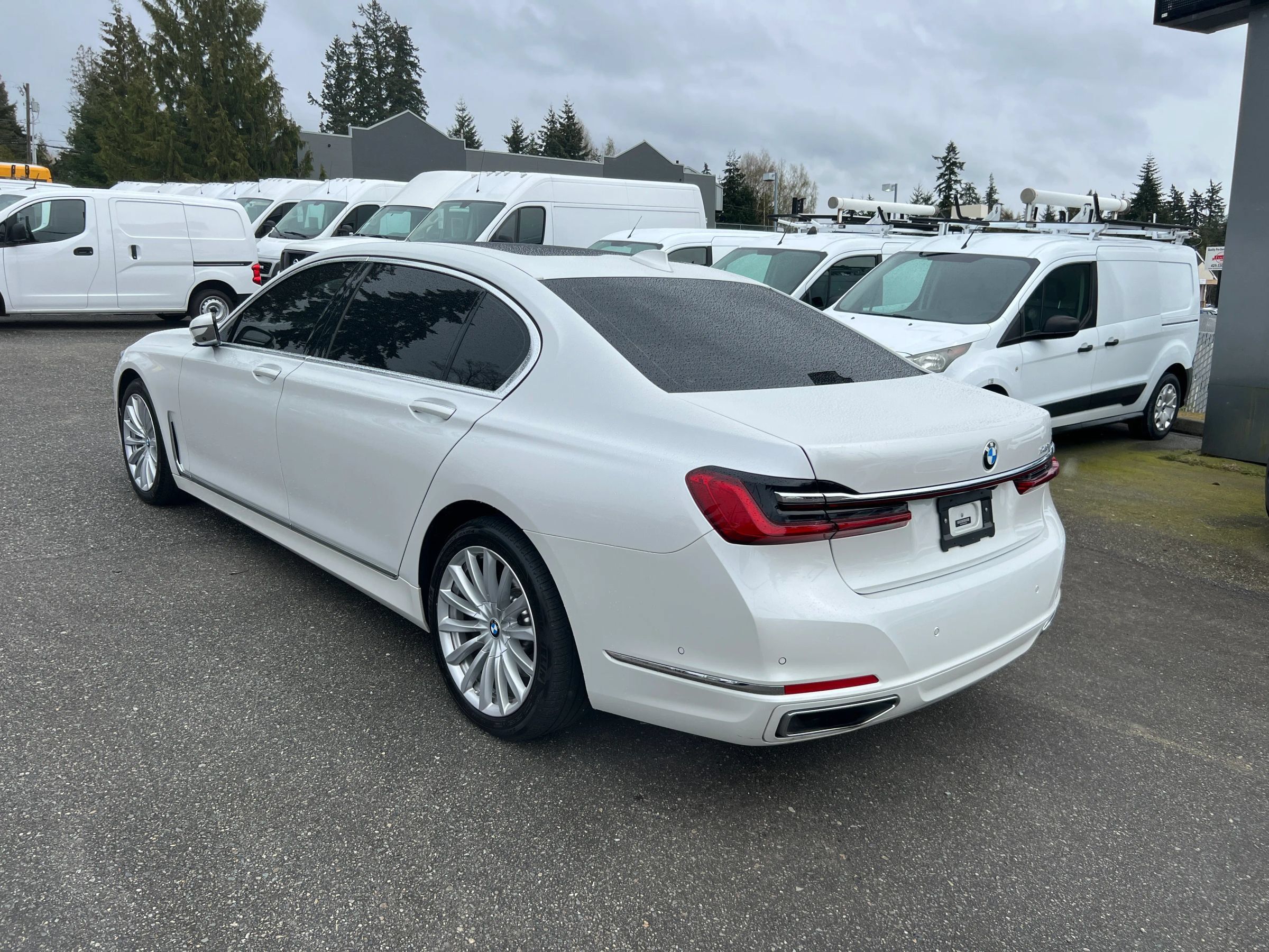 Used 2022 BMW 740i RWD image 5