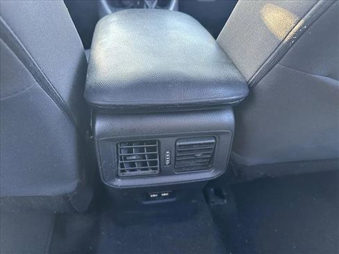 Used 2021 Toyota RAV4 XLE image 23