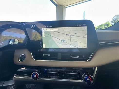 New 2026 Chevrolet Equinox ACTIV w/ Convenience Package III image 14