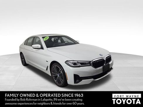 Used 2023 BMW 530e xDrive AWD/4WD image 4