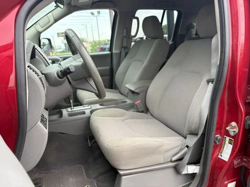 Used 2019 Nissan Frontier SV AWD/4WD image 16