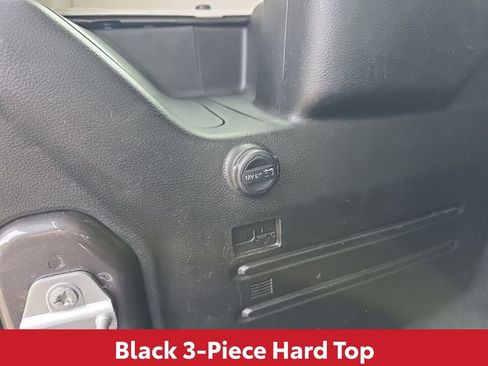 Used 2025 Jeep Wrangler Unlimited Rubicon image 15