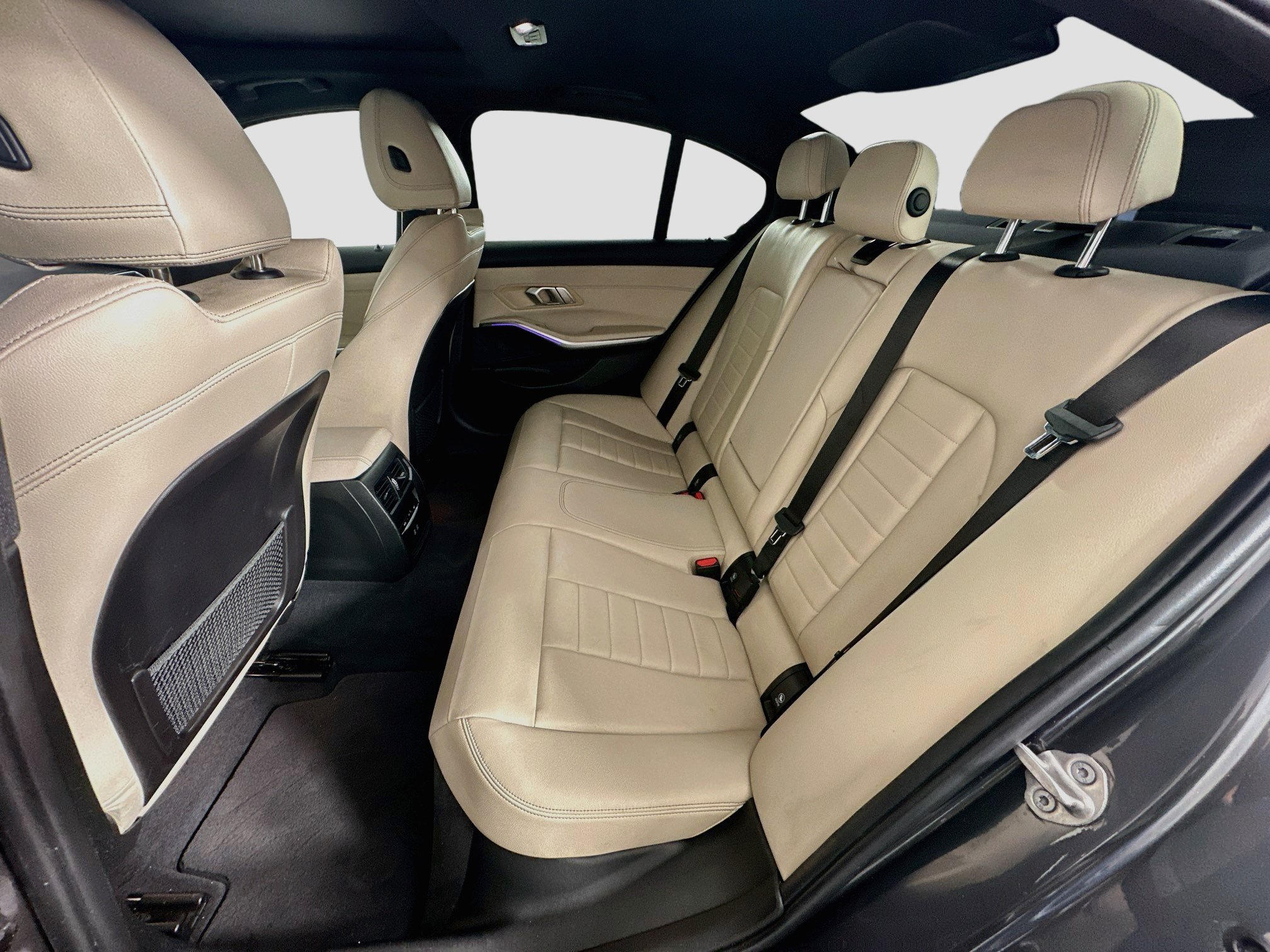 Used 2021 BMW 330e w/ Executive Package RWD image 29