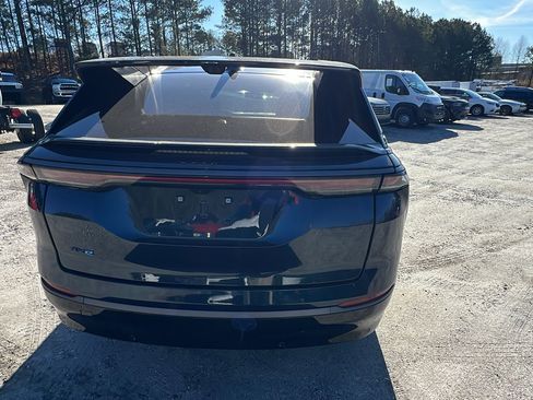 Used 2024 Jeep Wagoneer Launch Edition image 9