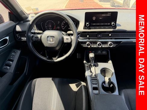 Used 2023 Honda Civic Sport image 18