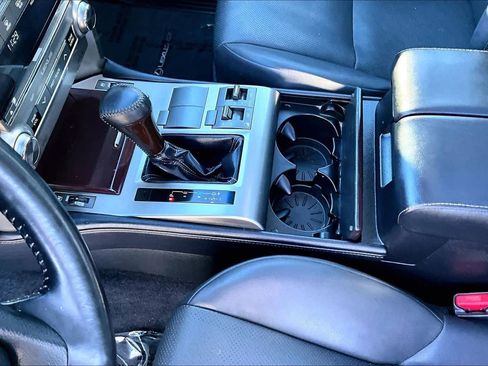 Used 2019 Lexus GX 460 Premium image 18