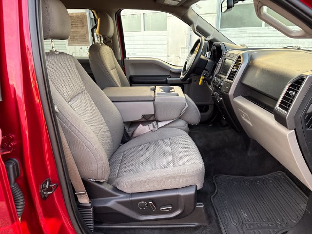 Used 2015 Ford F150 XLT w/ Equipment Group 302A Luxury AWD/4WD image 12