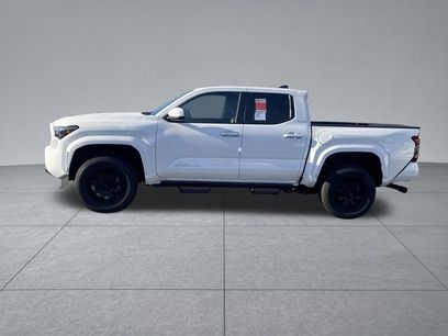 New 2025 Toyota Tacoma SR5